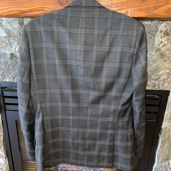 Checkered RW & Co. Men’s Blazer. *Like New!!* - Picture 2 of 5